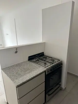 ALQUILER MONOAMBIENTE EN 5TO PISO foto 3