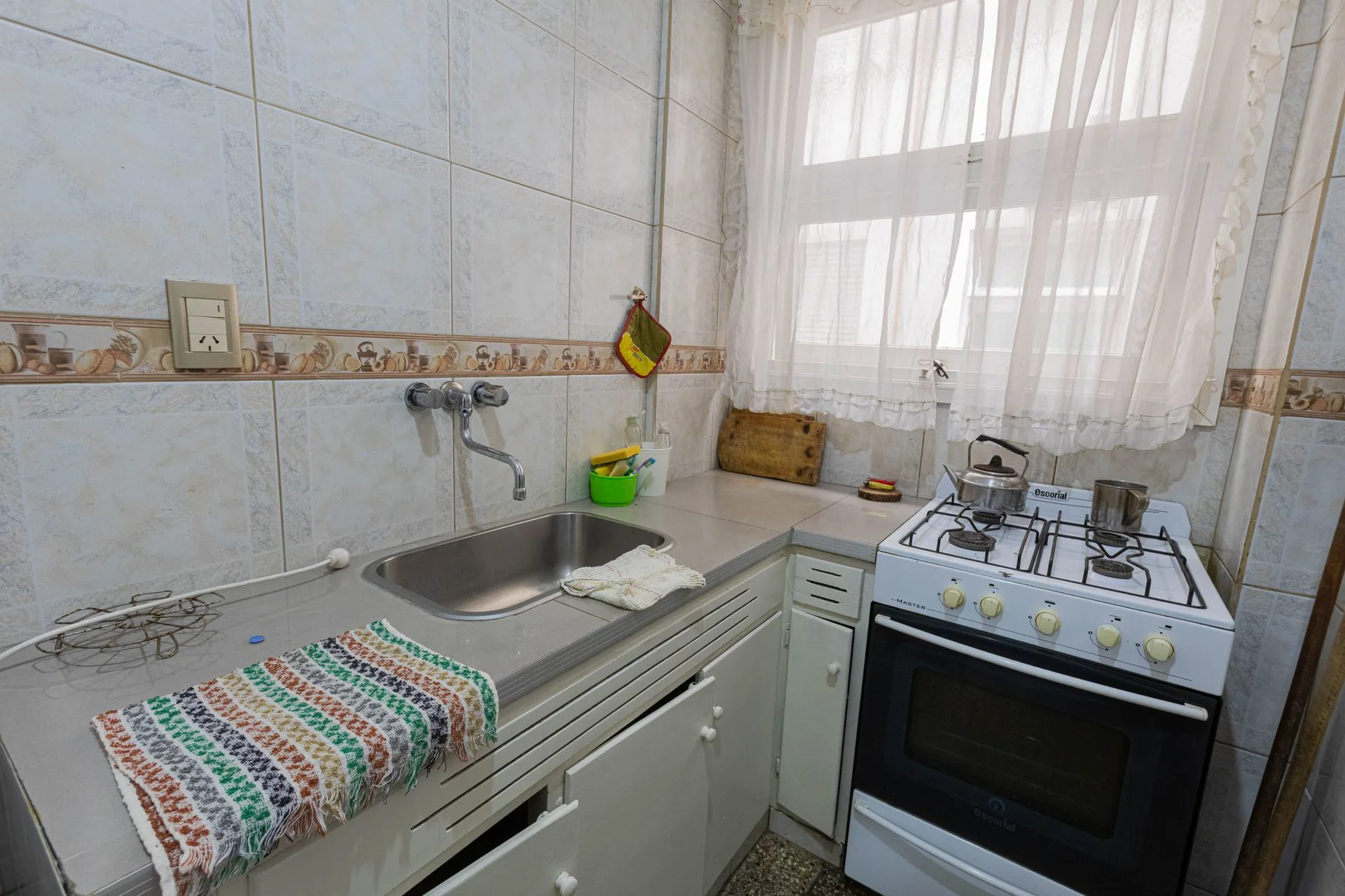 Venta departamento 2 ambientes Plaza Colon foto 5