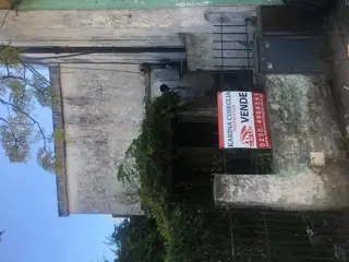 CASA CON LOCALES EN VENTA . JOSE C PAZ foto 5
