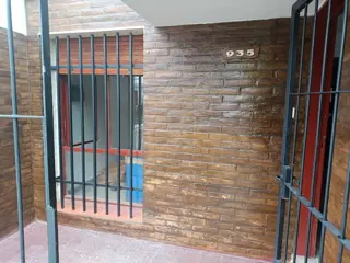 Alquiler Casa 4 dormitorios garage doble en Parque República. foto 3