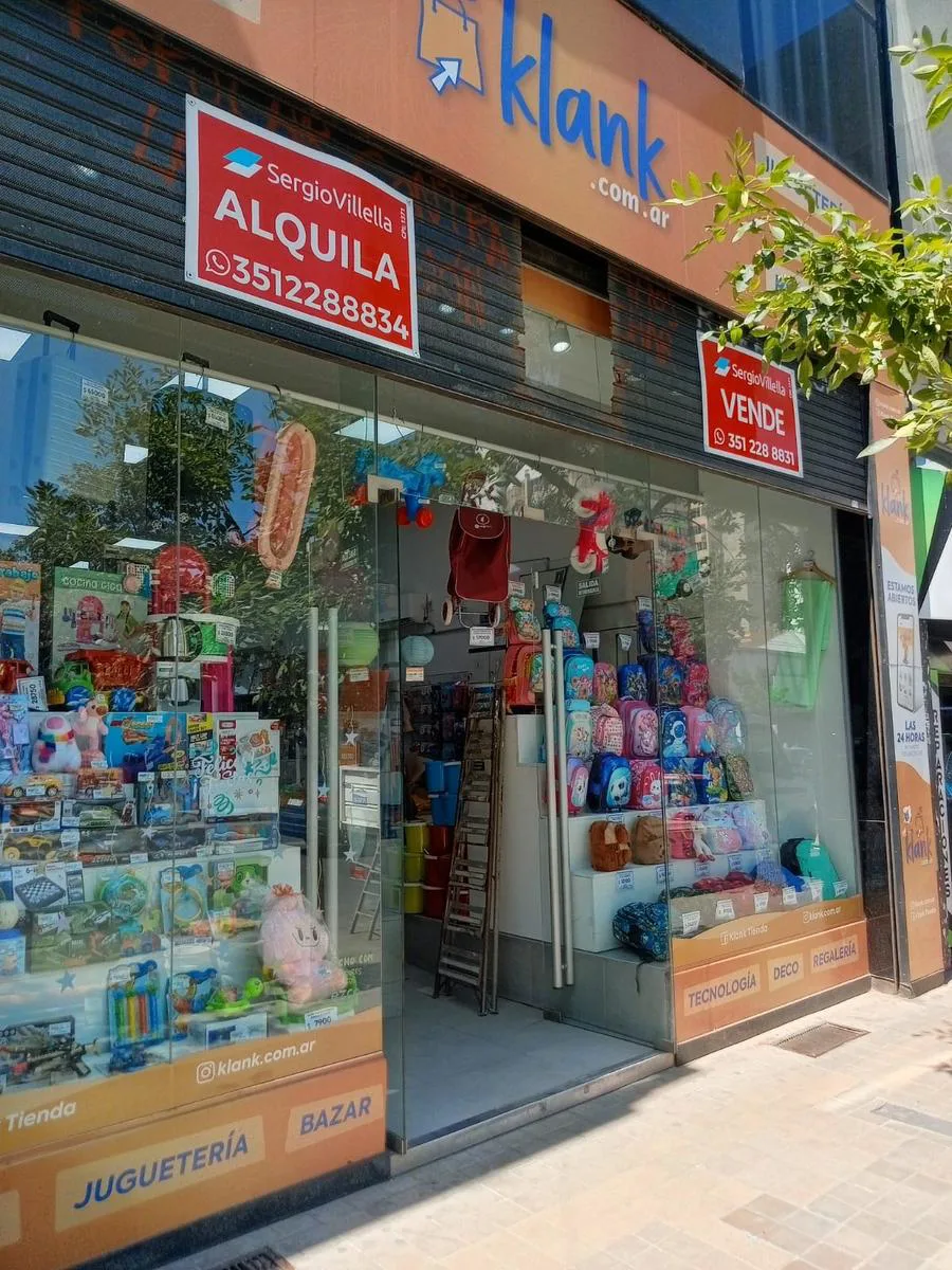 Local en Venta | Bº Centro | Dos plantas | Amplio Salon | Deposito y Oficinas foto 2
