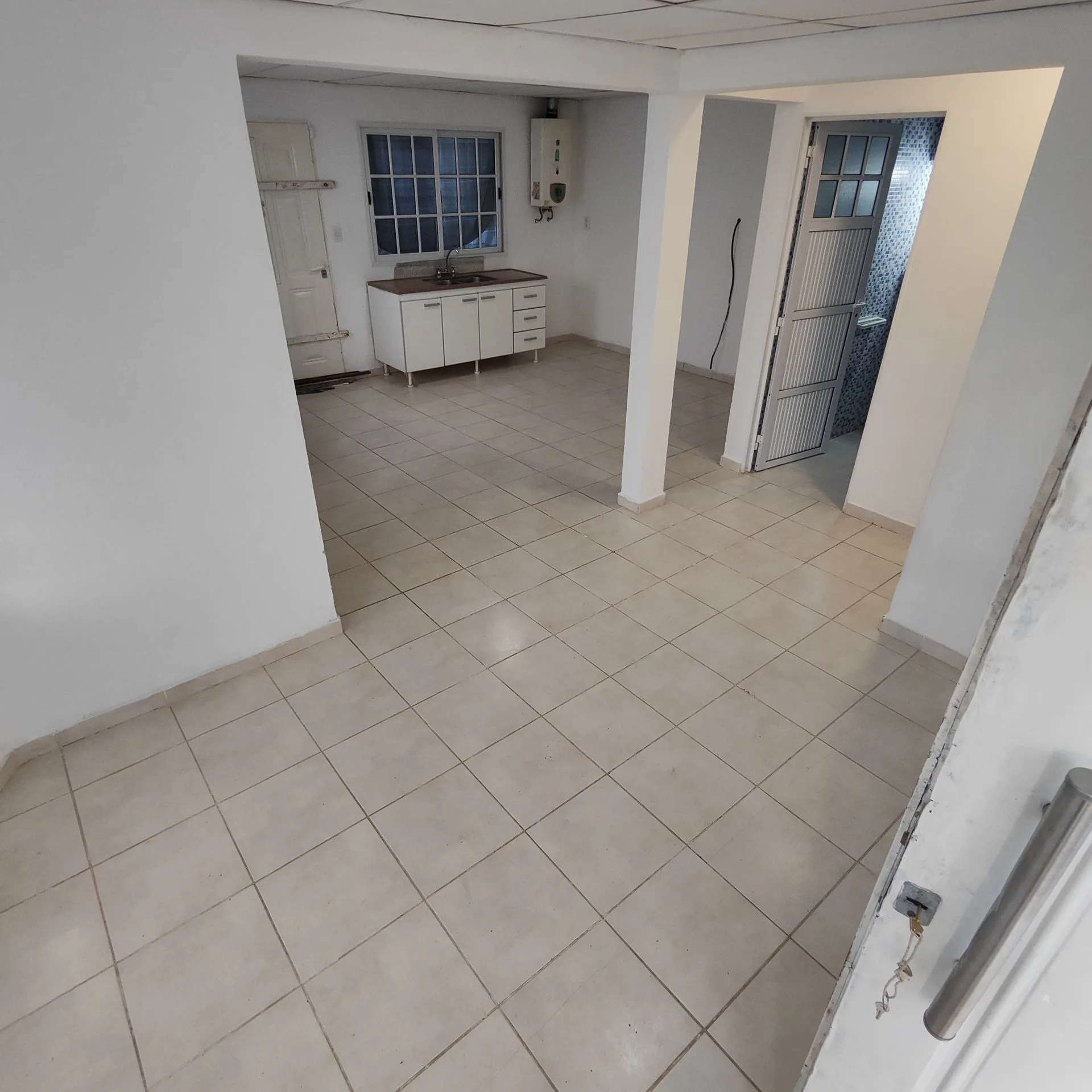 VENTA CASA 1 DORM EN VILLA CARLOS PAZ CON VISTA foto 4