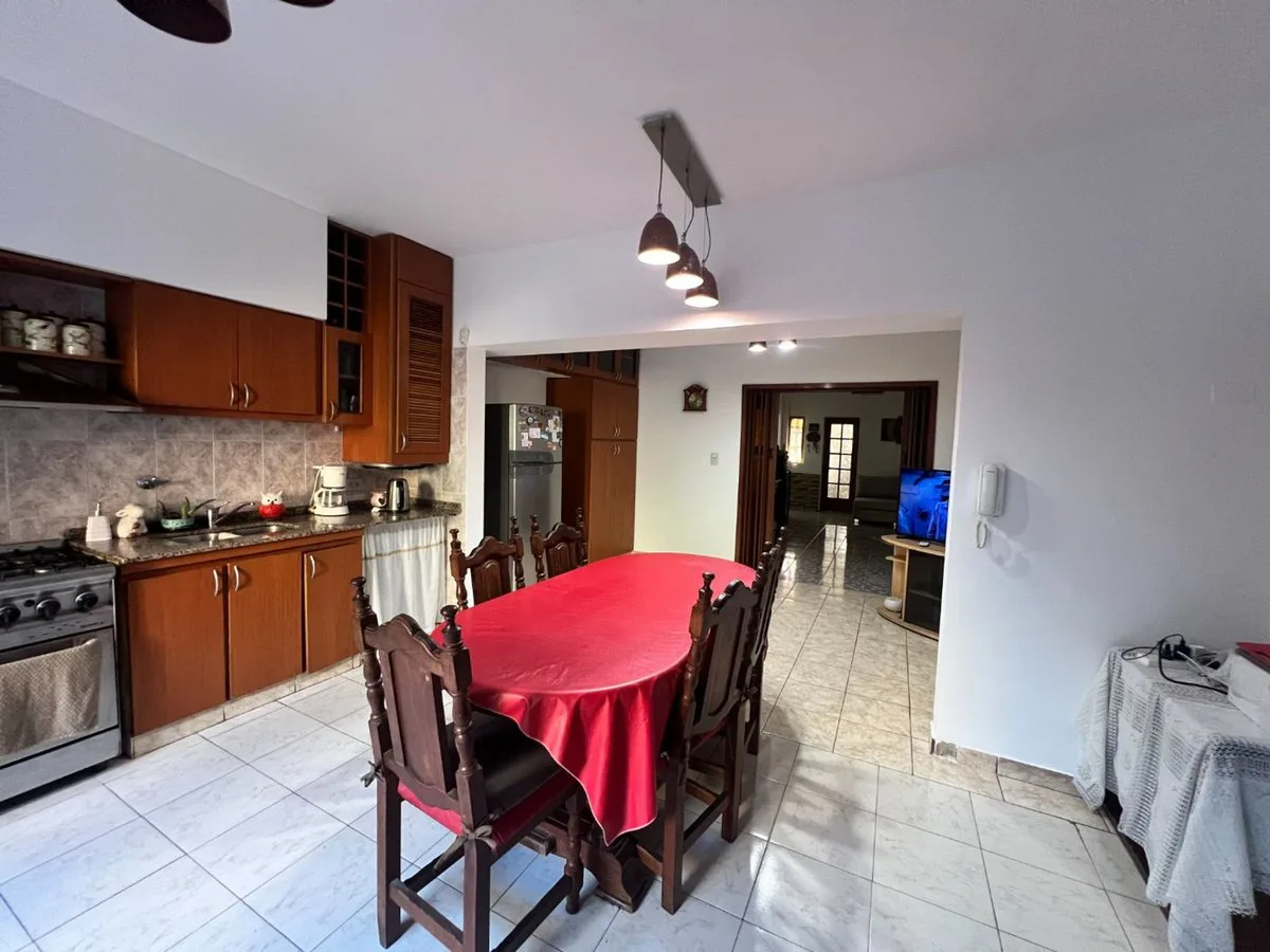 VENTA PH 4AMB V.LUZU S/EXP COCHERA.JARDIN.PLAYROOM foto 4