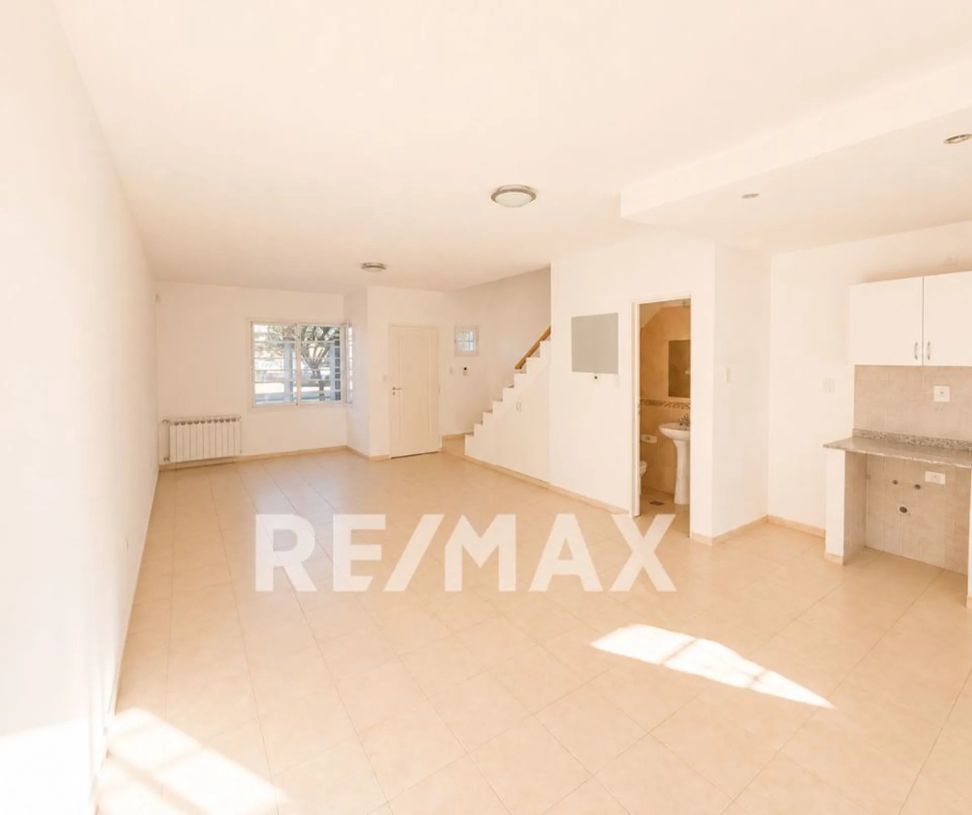 VENTA DUPLEX 2 DORMITORIOS CIPOLLETTI foto 5