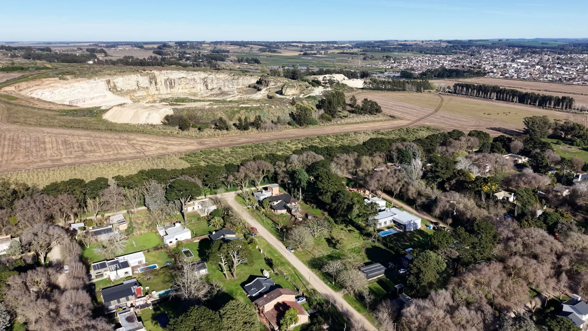 VENTA LOTE EN COLINA ALEGRE  CALLE PRINCIPAL foto 3