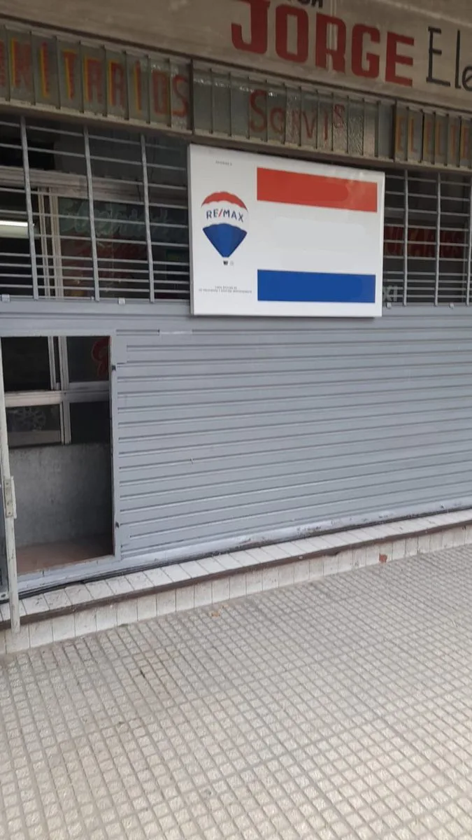 VENTA LOCAL DE NEGOCIO - EXCELENTE UBICACION foto 3