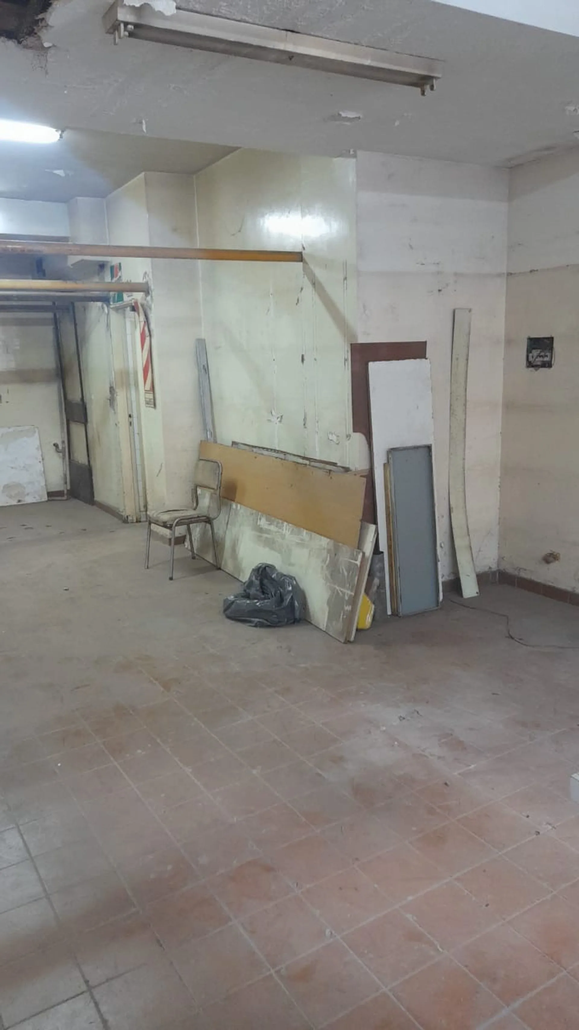 VENTA LOCAL DE NEGOCIO - EXCELENTE UBICACION foto 4