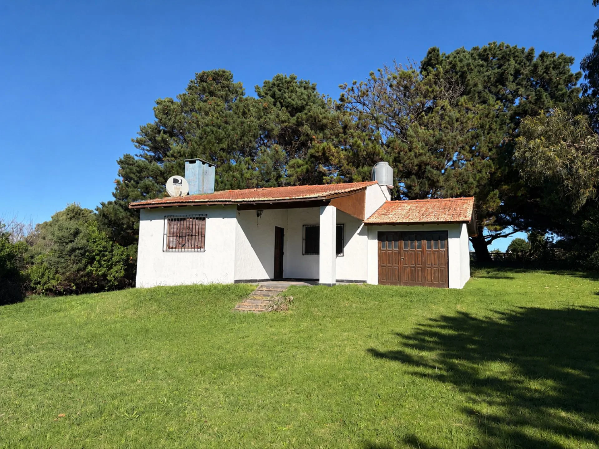 VENTA CASA 4 AMBIENTES GRAN LOTE CHAPADMALAL