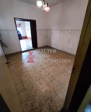 Casa de 2 Ambientes con Garaje, Departamento anexo y Fondo libre. Oportunidad en Villa Domínico foto 3