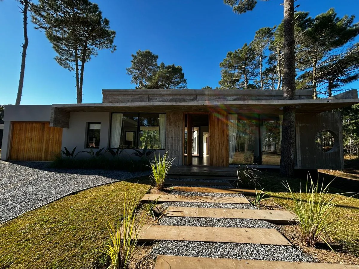 VENTA CASA 4 AMBIENTES PINAMAR foto 2