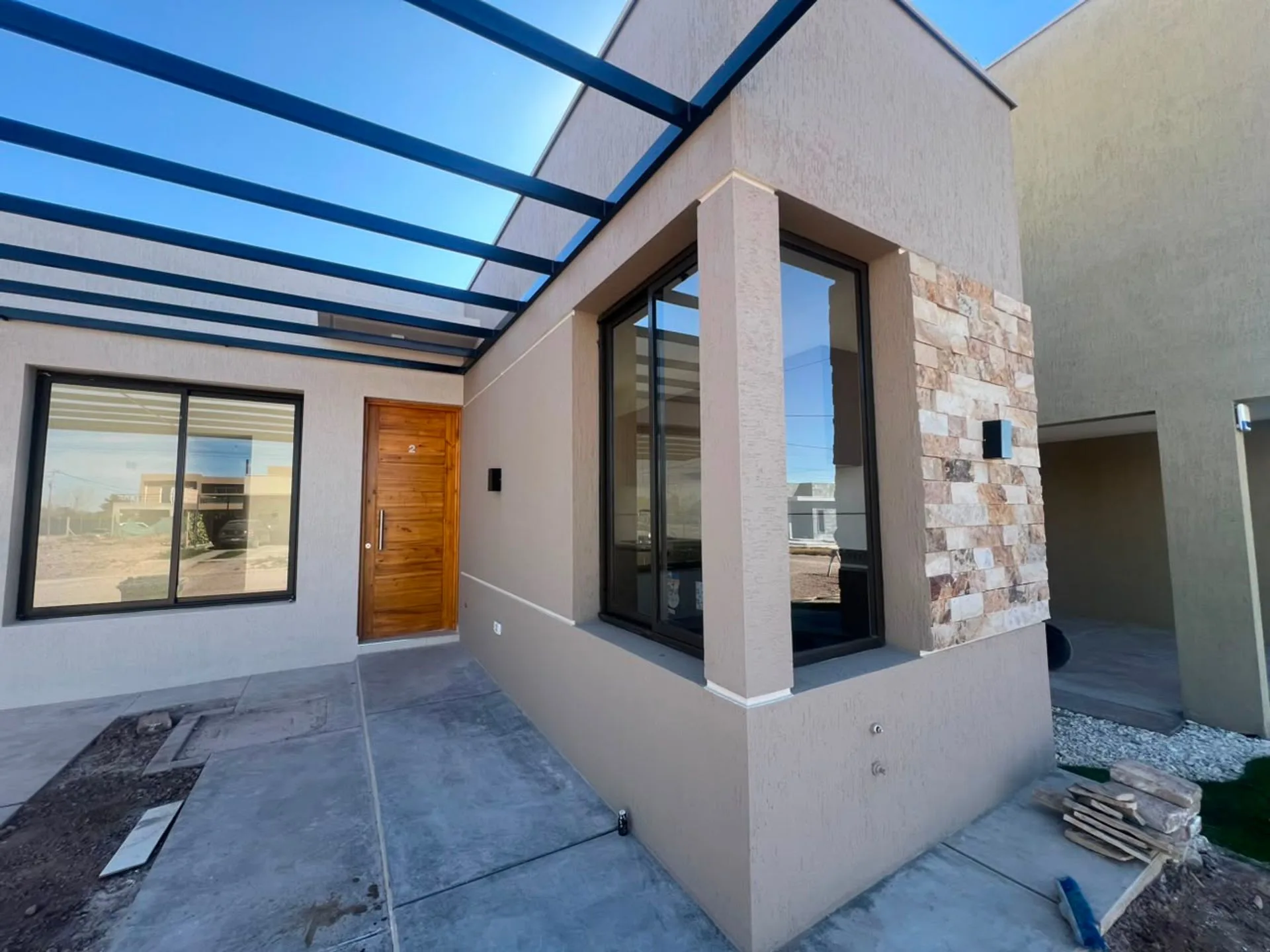 VENTA CASA DOS DORMITORIOS BARRIO PRIVADO MAIPU foto 4