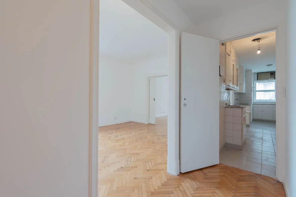 VENTA DEPARTAMENTO 4 AMBIENTES CON COCHERA RETIRO foto 4