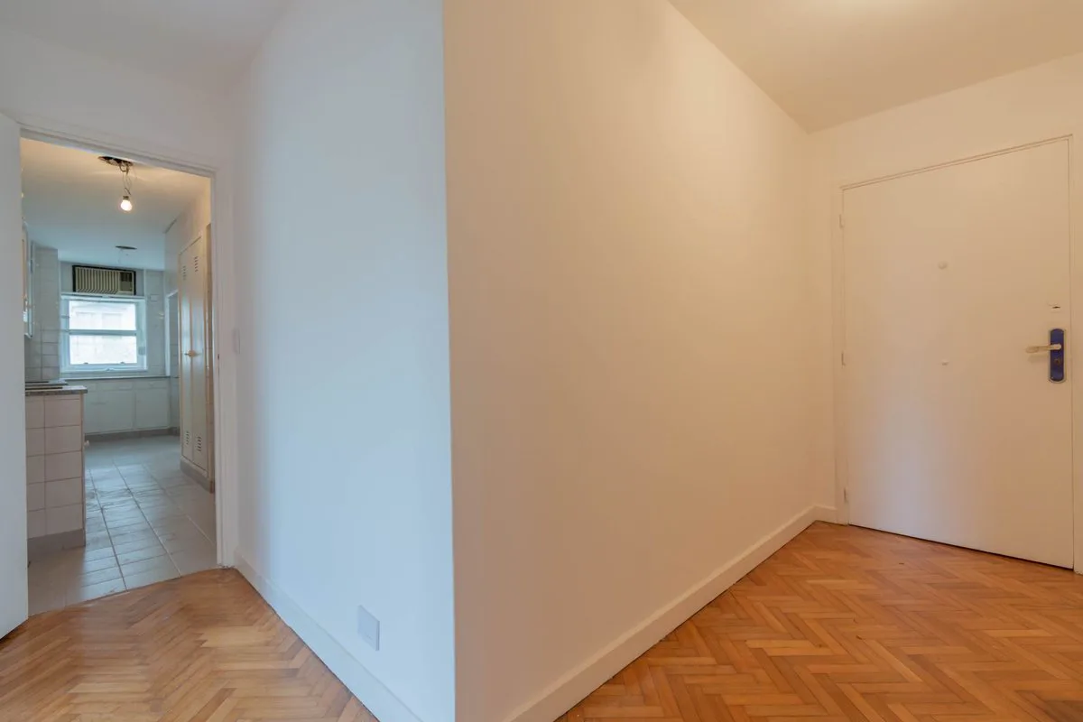 VENTA DEPARTAMENTO 4 AMBIENTES CON COCHERA RETIRO foto 5