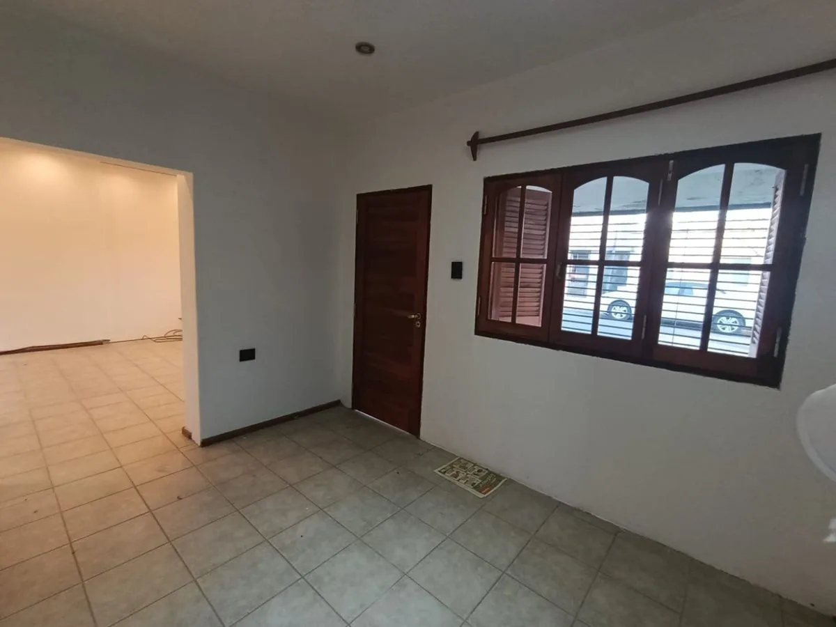 Amplia propiedad en venta barrio Paracao foto 3
