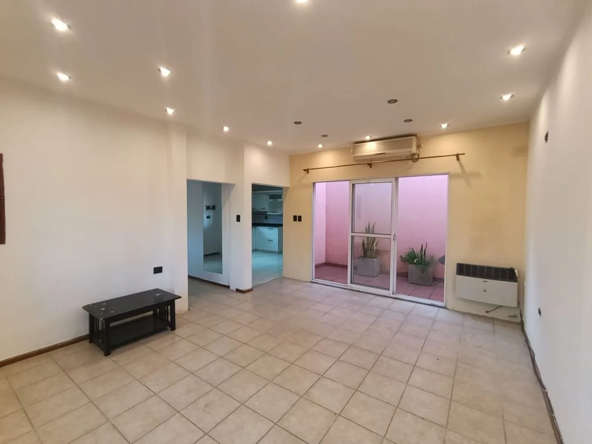 Amplia propiedad en venta barrio Paracao foto 5