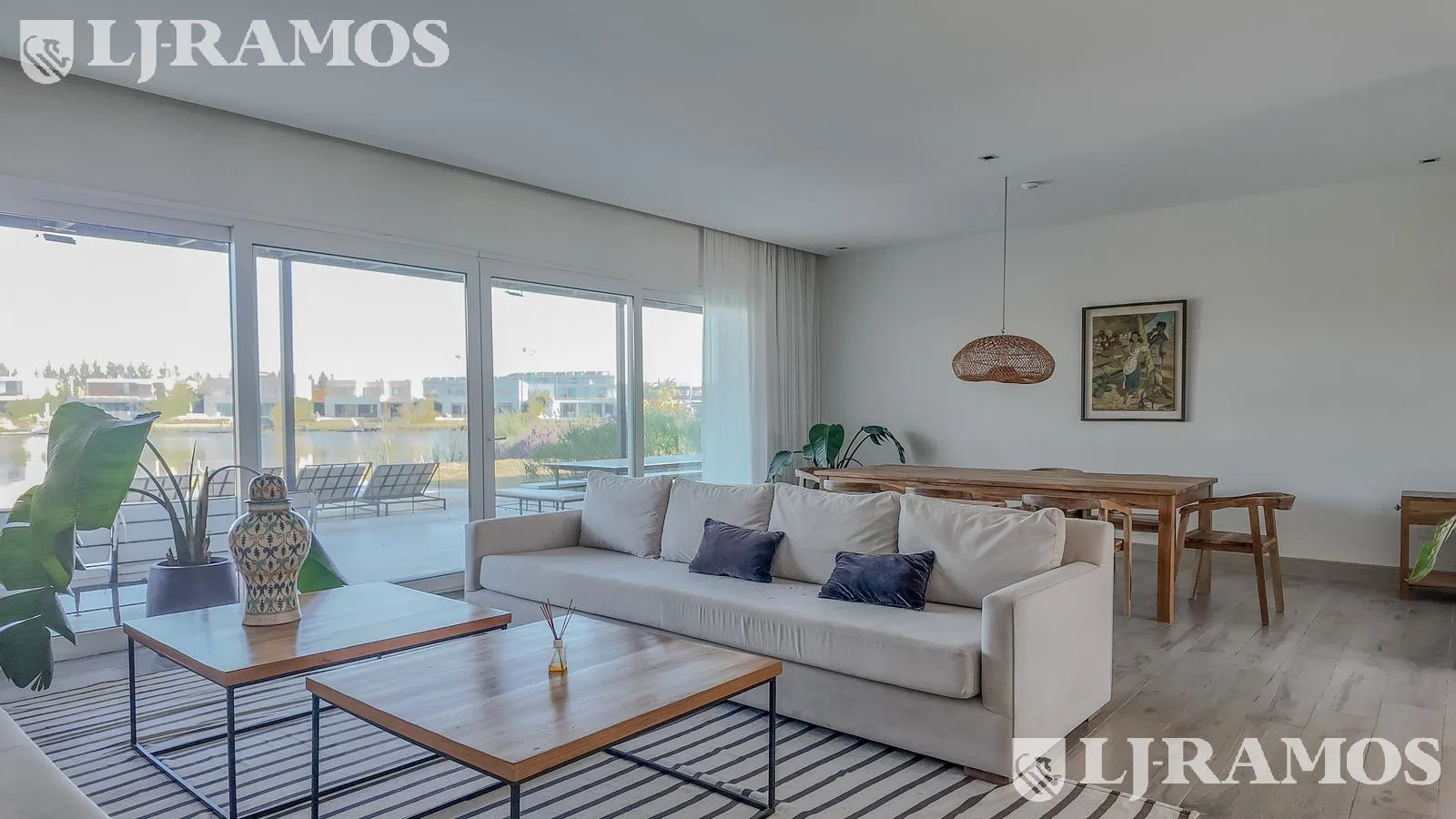 Casa a la laguna con 4 dormitorios en suite en Barbarita foto 4