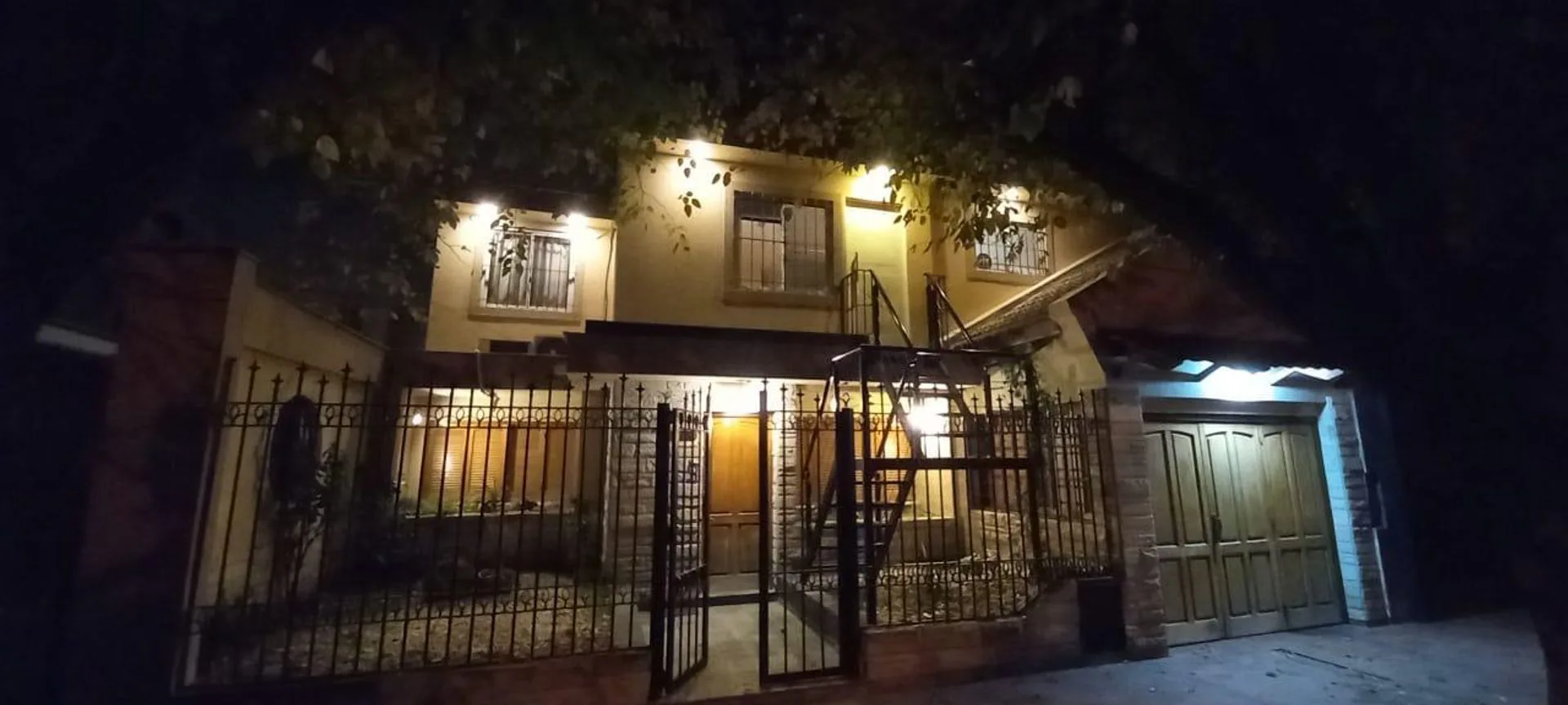 VENDE CASA Y DEPARTAMENTO B° CIRSUBDOZ LAS HERAS foto 2