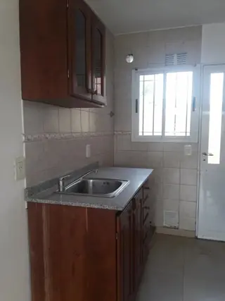 DUPLEX EN ALQUILER - GARIN foto 3