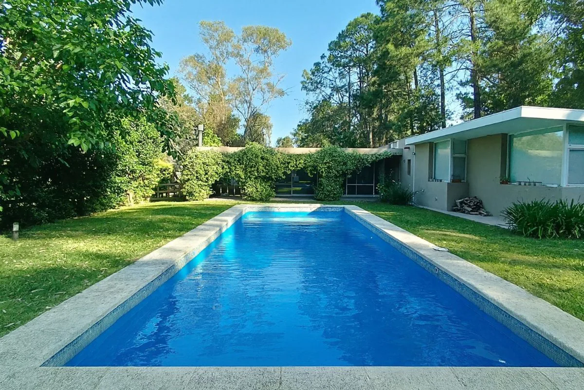 Casa 3 Ambientes en Venta en Luján Apto Crédito foto 2