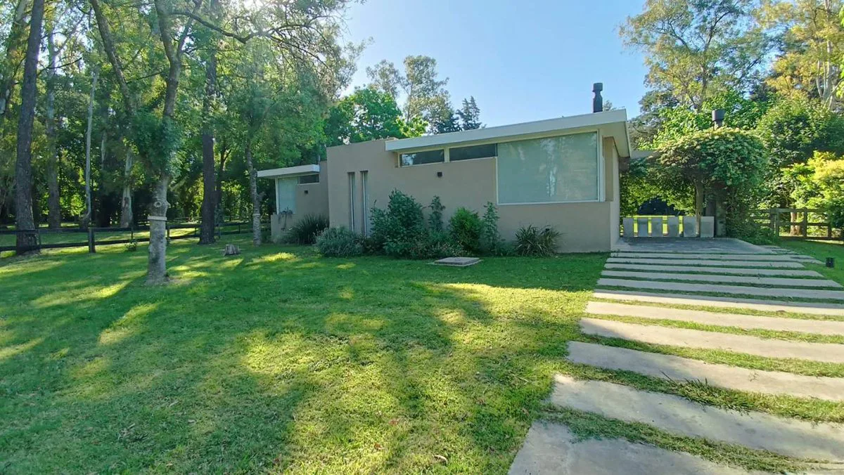 Casa 3 Ambientes en Venta en Luján Apto Crédito foto 3