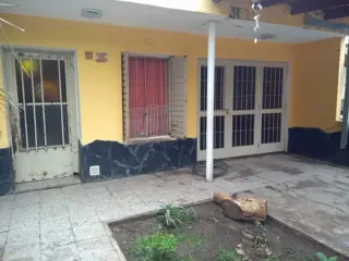 Ref. #436590 - VENDO O PERMUTO CASA DE 4 DORMITORIOS EN BARRIO PARQUE LICEO 3 SECCIÓN foto 2