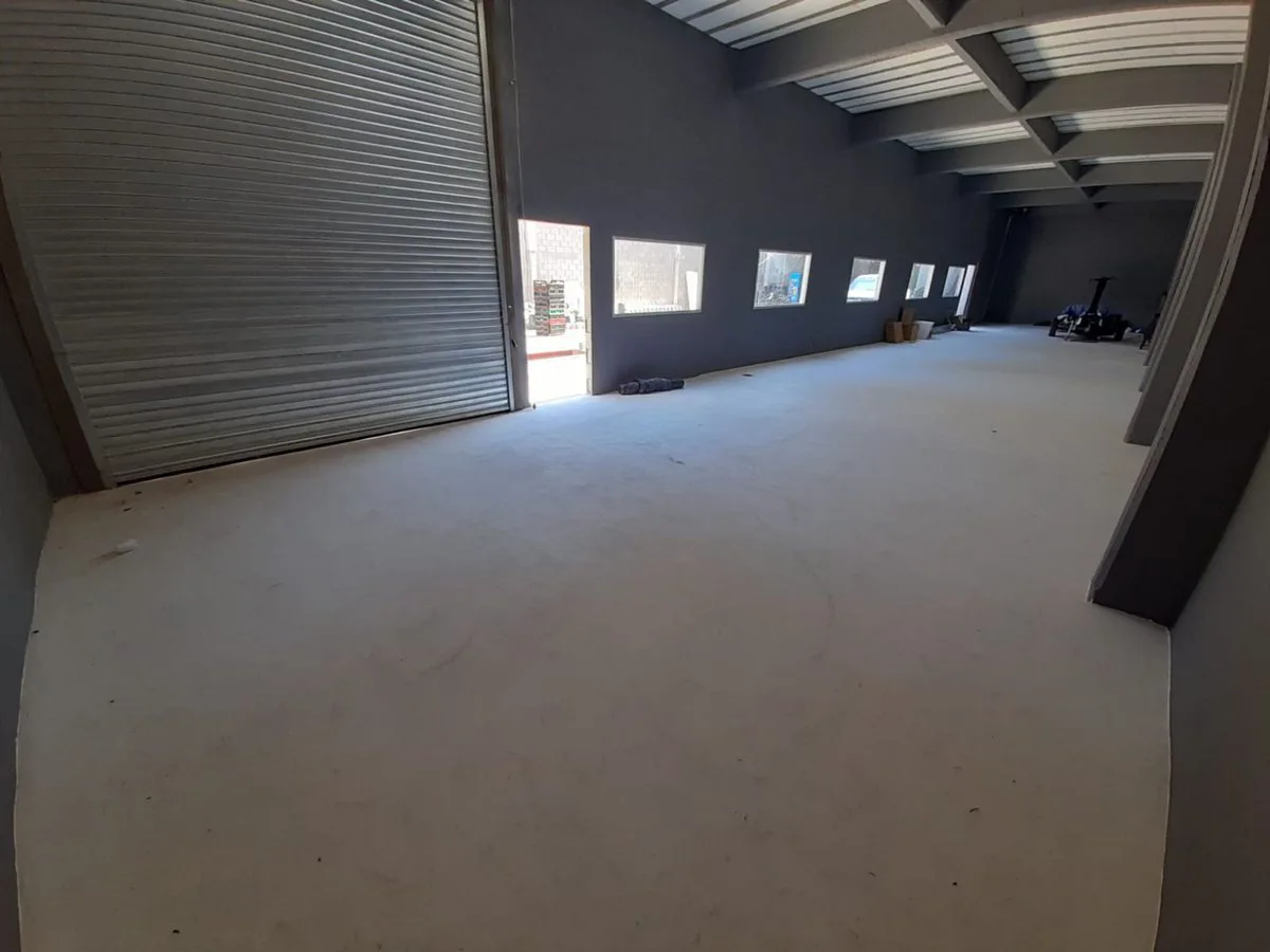 Venta - Deposito con vivienda - Villa Sarmiento foto 5
