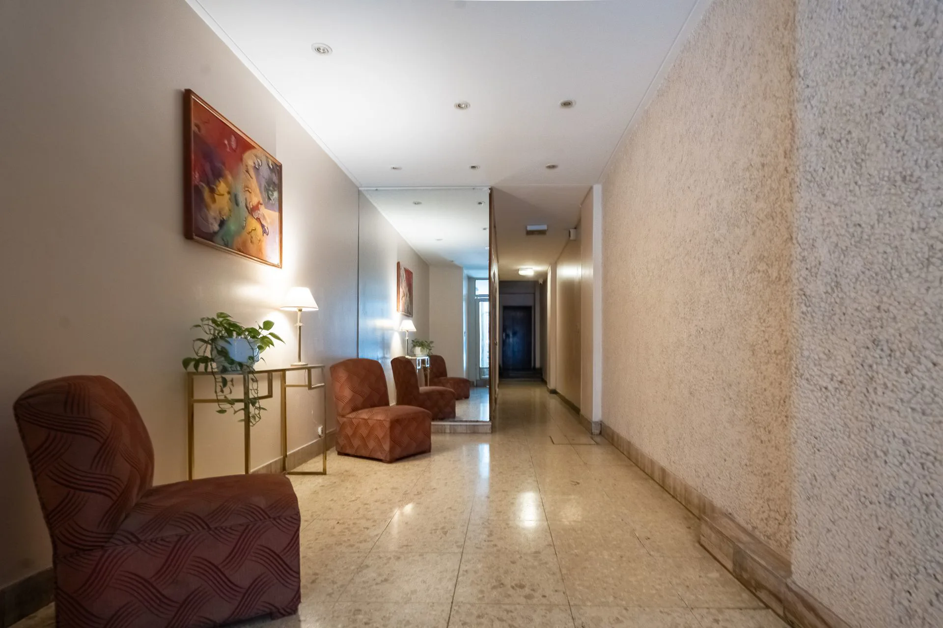 DPTO EN VENTA 3 AMB Y MEDIO EN ALMAGRO IMPECABLE! foto 3