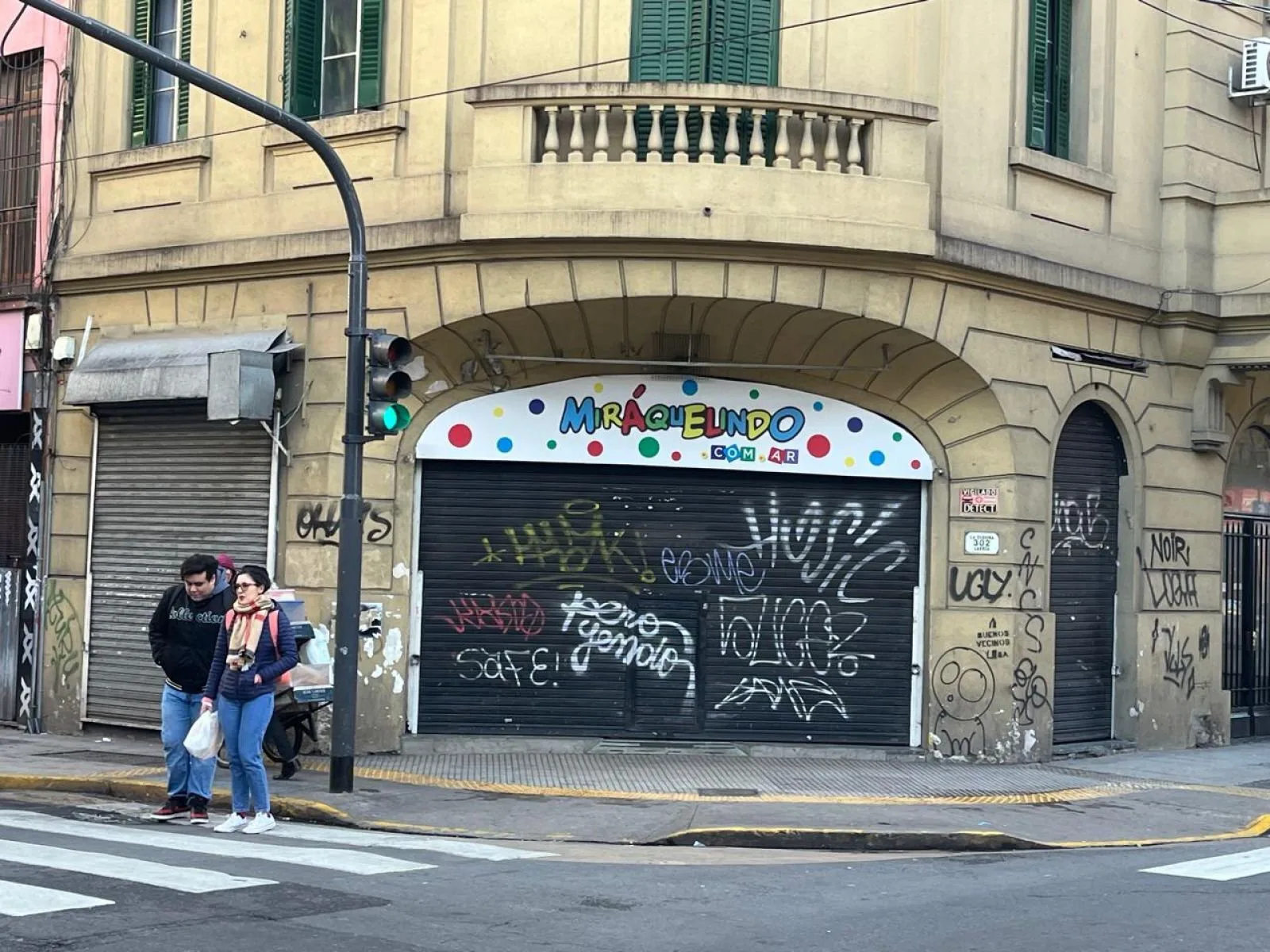 Espectacular negocio en esquina en pleno Barrio de Once foto 5