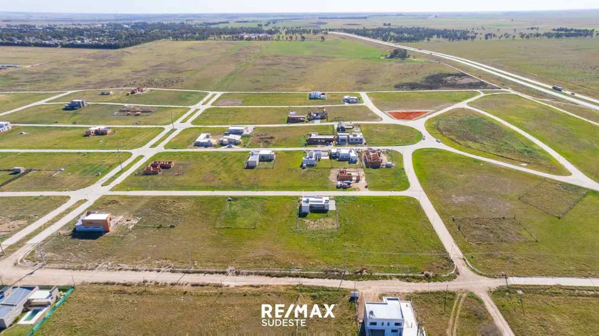 LOTE EN VENTA EN BARRIO LA BARRANCA foto 4