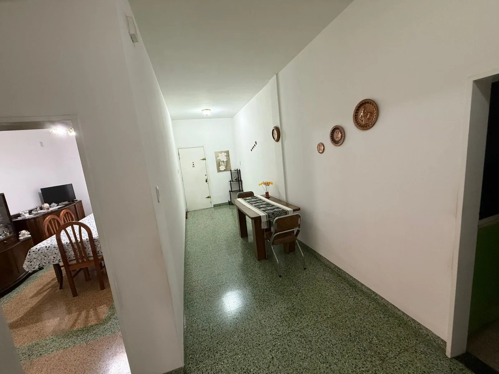 Venta Casa 4 ambientes con depto 3 ambientes en Morón. Financiacion foto 5
