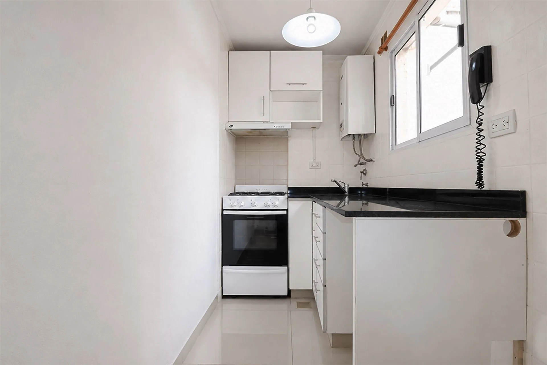 VENTA DEPARTAMENTO 2 AMB EN ALMAGRO - APTO CRÉDITO foto 2