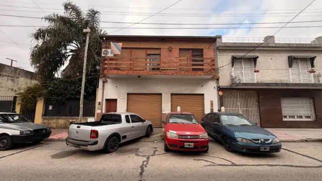 CASA EN 1er PISO CON GALPÓN EN PB - PIÑEYRO