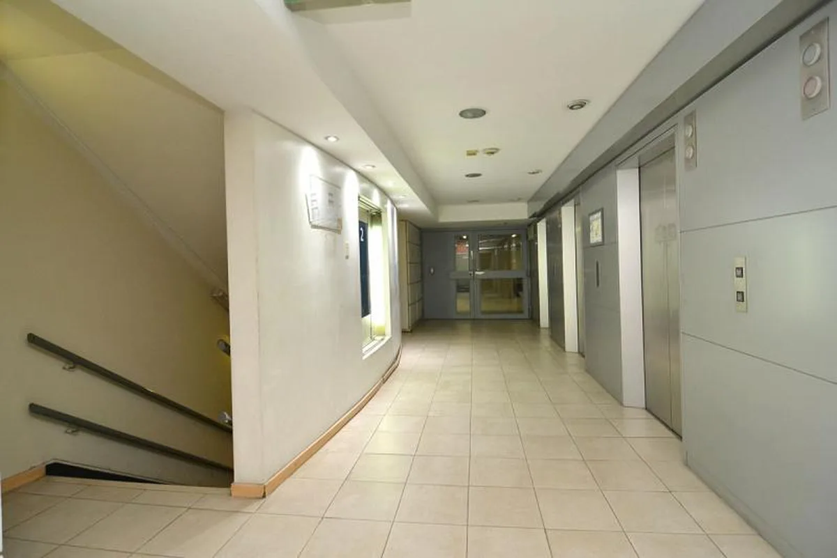 Reconquista 1088 2º foto 4