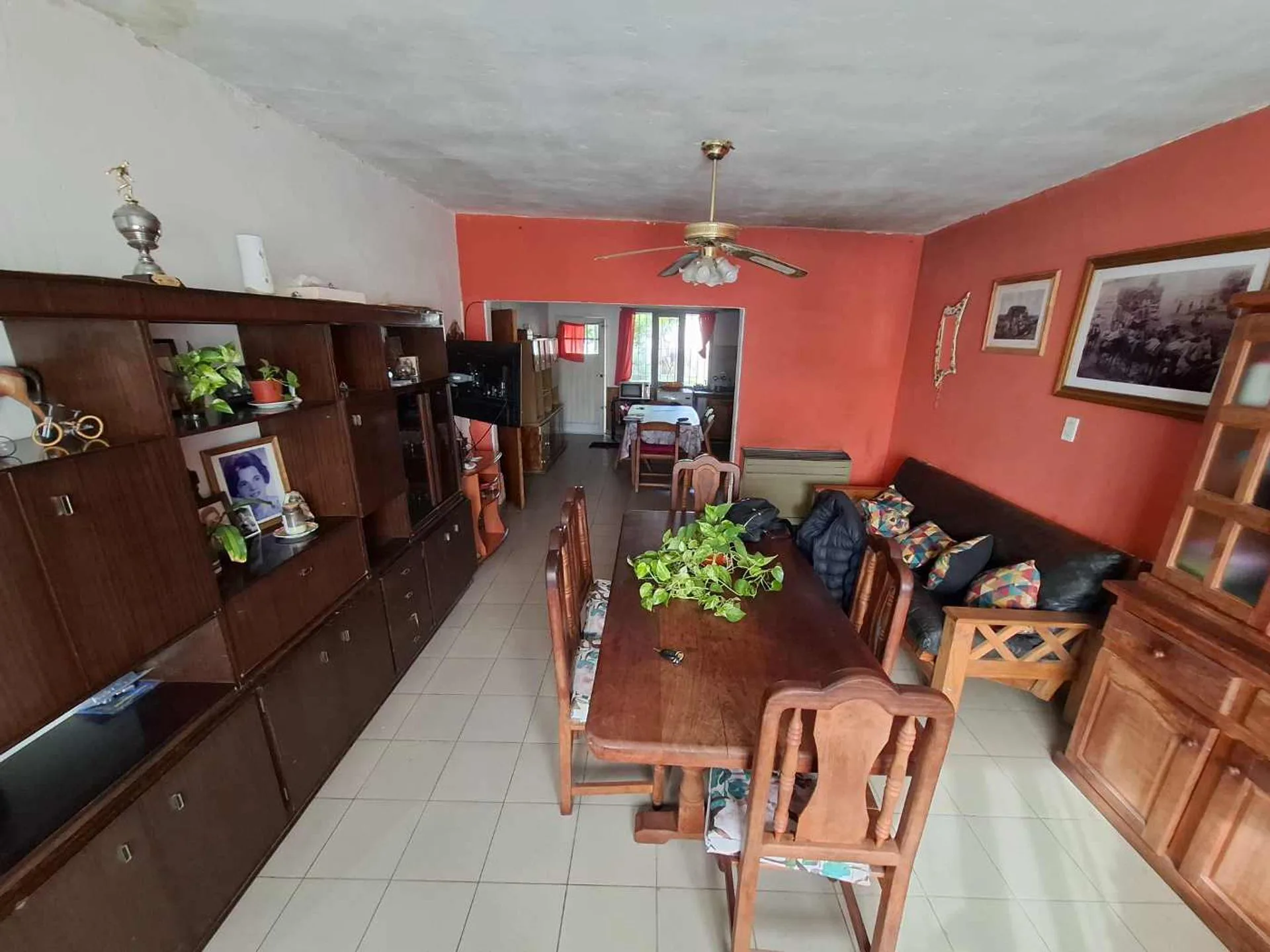 Venta Propiedad a Remodelar Excelente Ubicación. foto 2