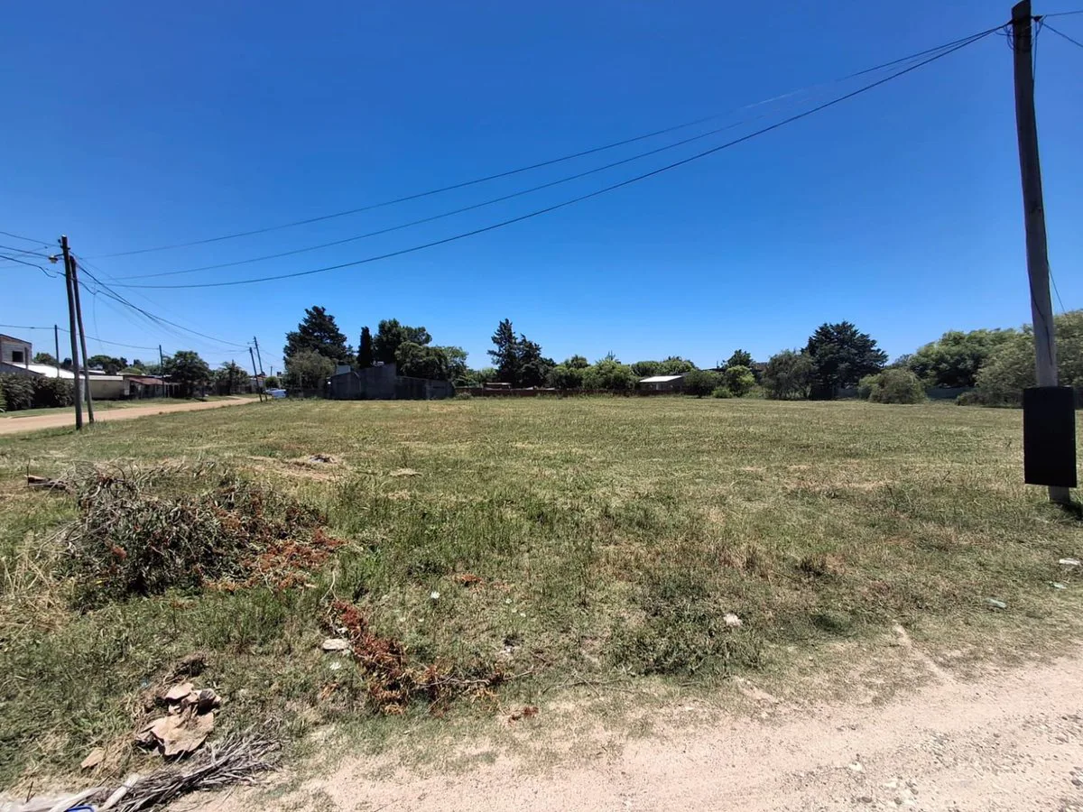 Gran terreno de 3700 m2 cerca ruta 12, San Benito foto 5