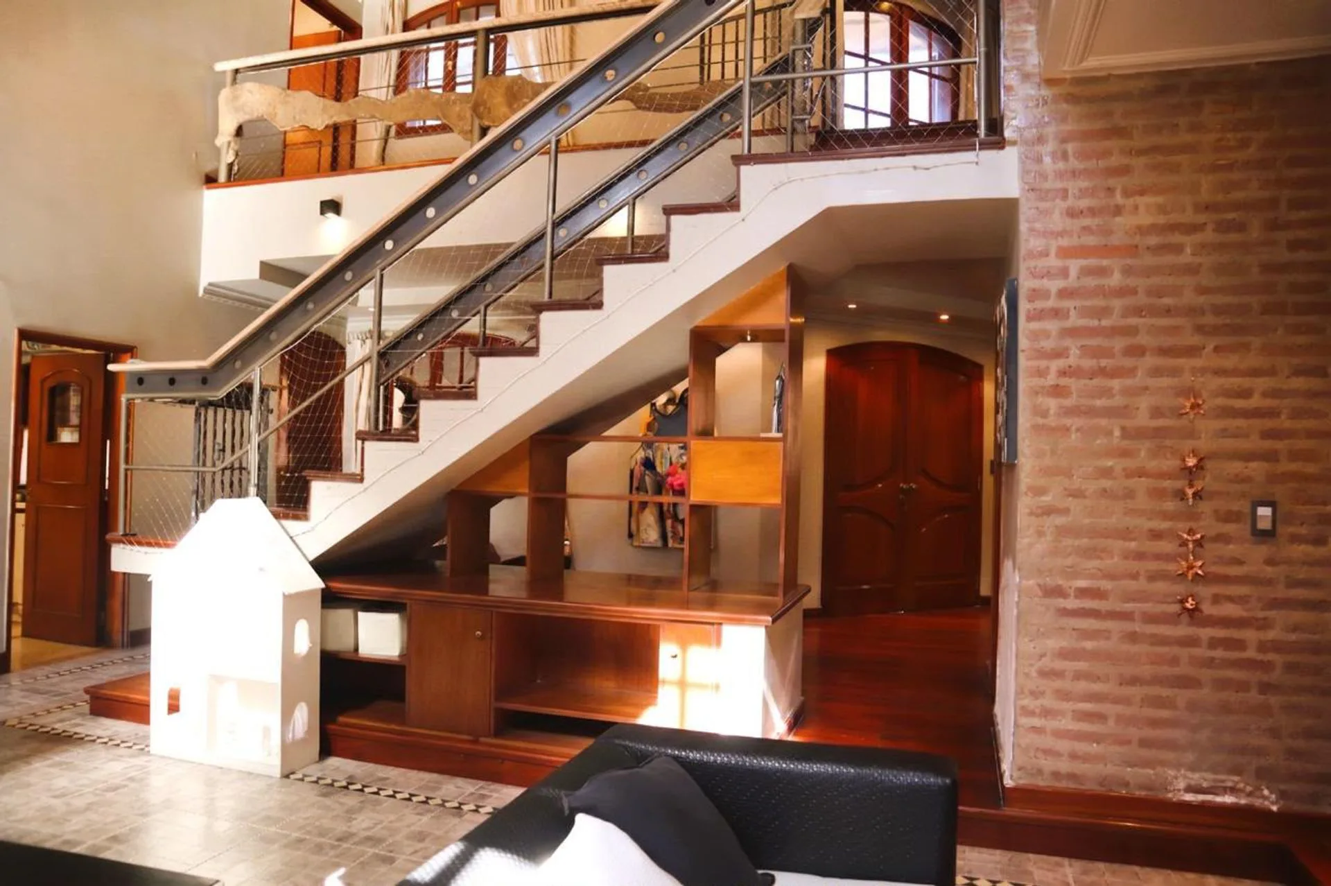 VENTA CASA 4 DORMITORIOS BEVERLY HILLS SMT foto 5