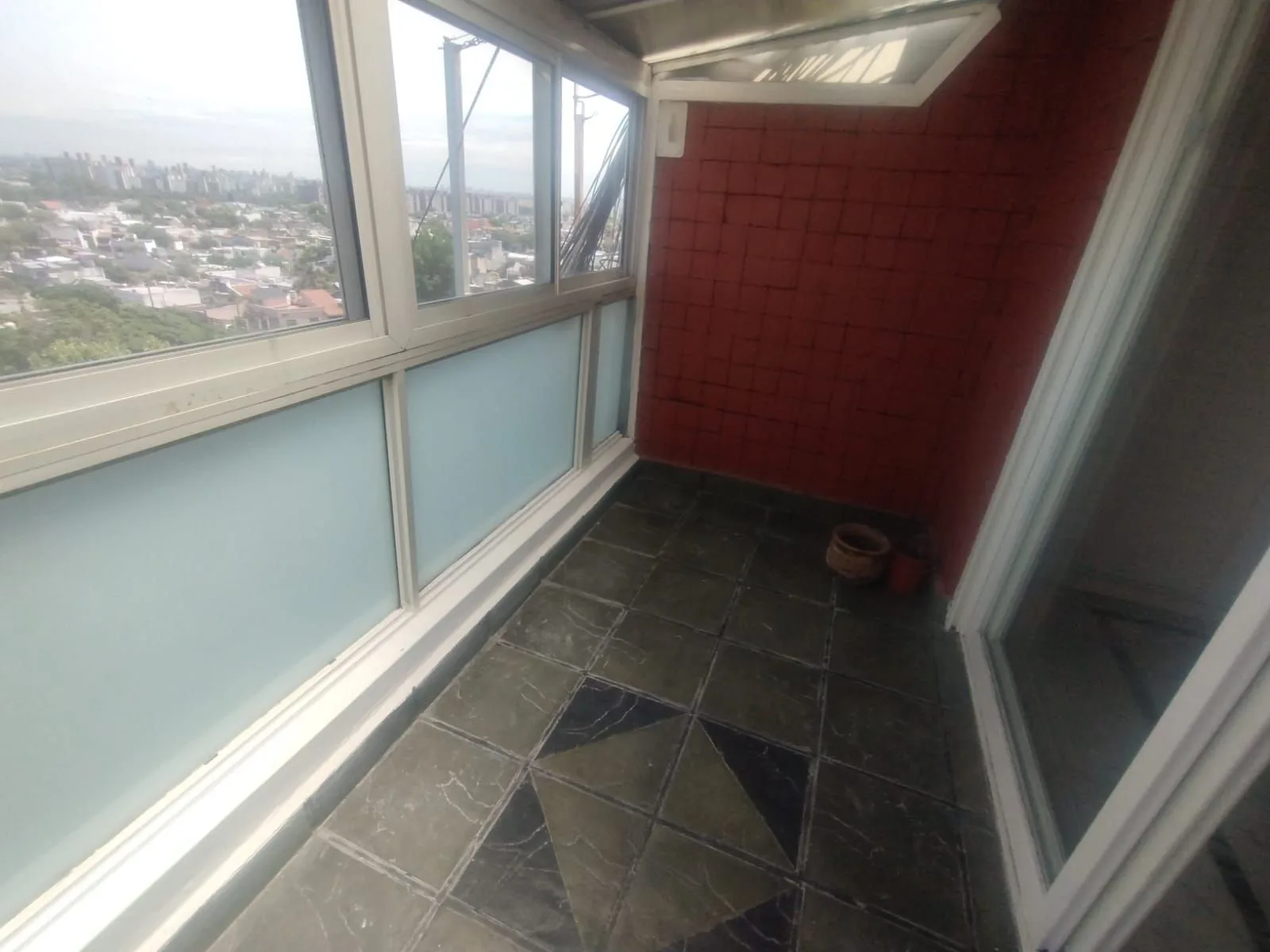 DEPARTAMENTO DE 3 AMBIENTES REFORMADO A DOS CON BALCÓN AL FRENTE - VILLA LUGANO, Riestra 5400 - Villa Lugano foto 4