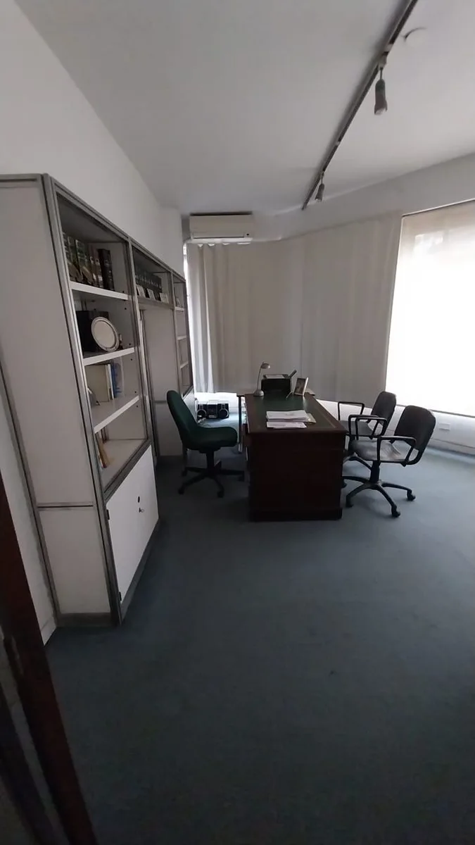 VENTA OFICINA AMOBLADA - MICROCENTRO - OPORTUNIDAD foto 4