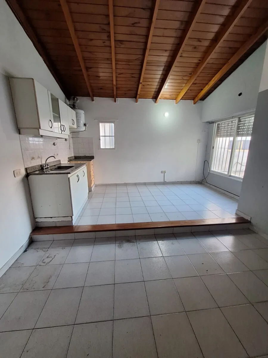 VENTA DEPTO 2 AMB. C/TERRAZA SAN JUSTO foto 4
