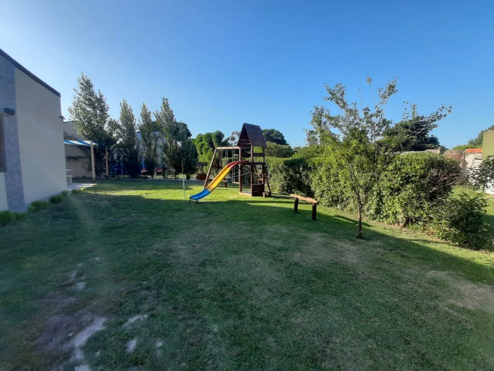 Nearly New 1-Bedroom Back Cabin with Garden and Grill in Parquemar, Miramar – photo 13 of 14