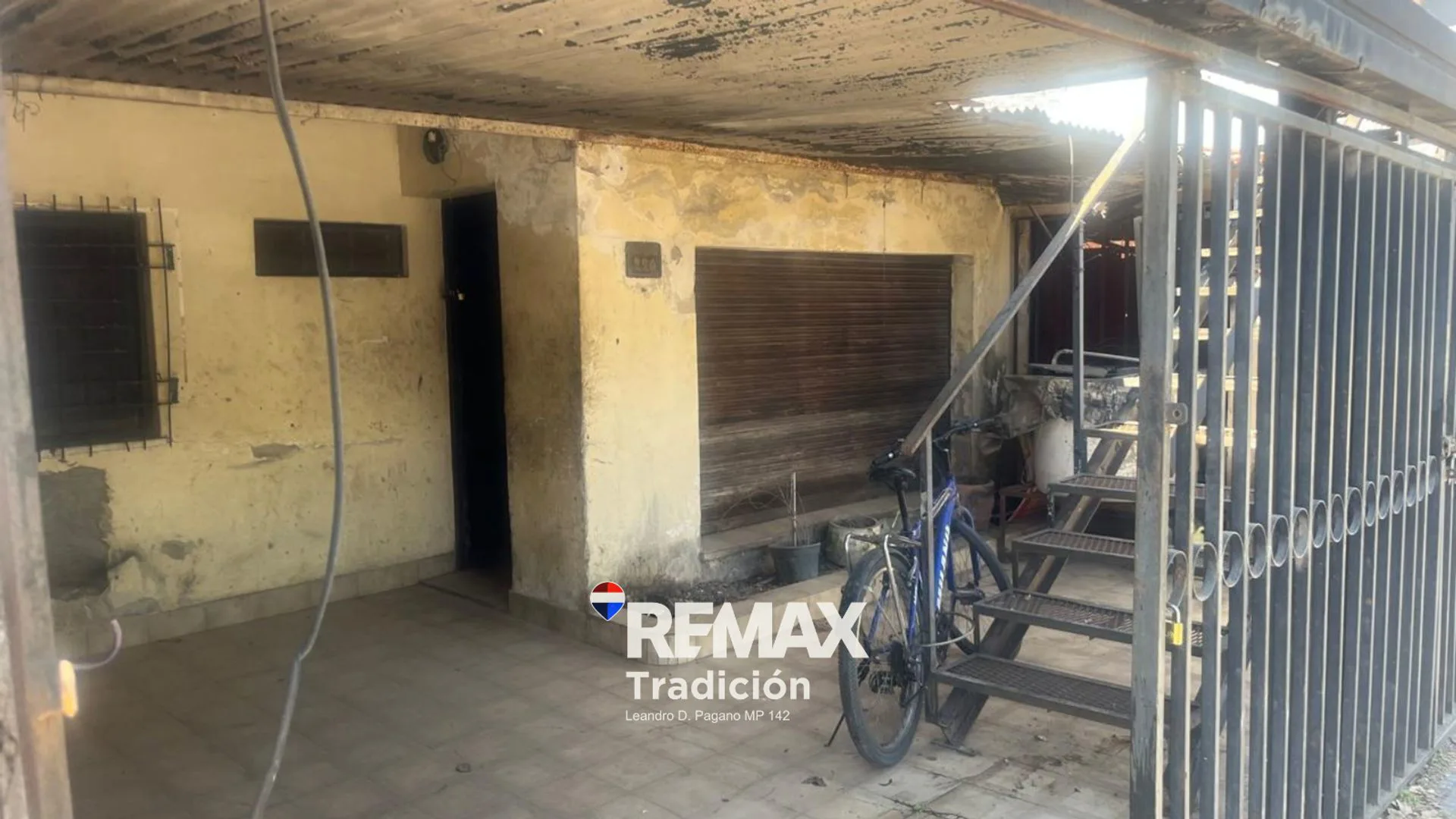 VENTA CASA + DEPARTAMENTO A RECICLAR - LA LIGURIA foto 3