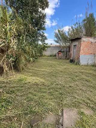 Casa a refaccionar en murphy. foto 3