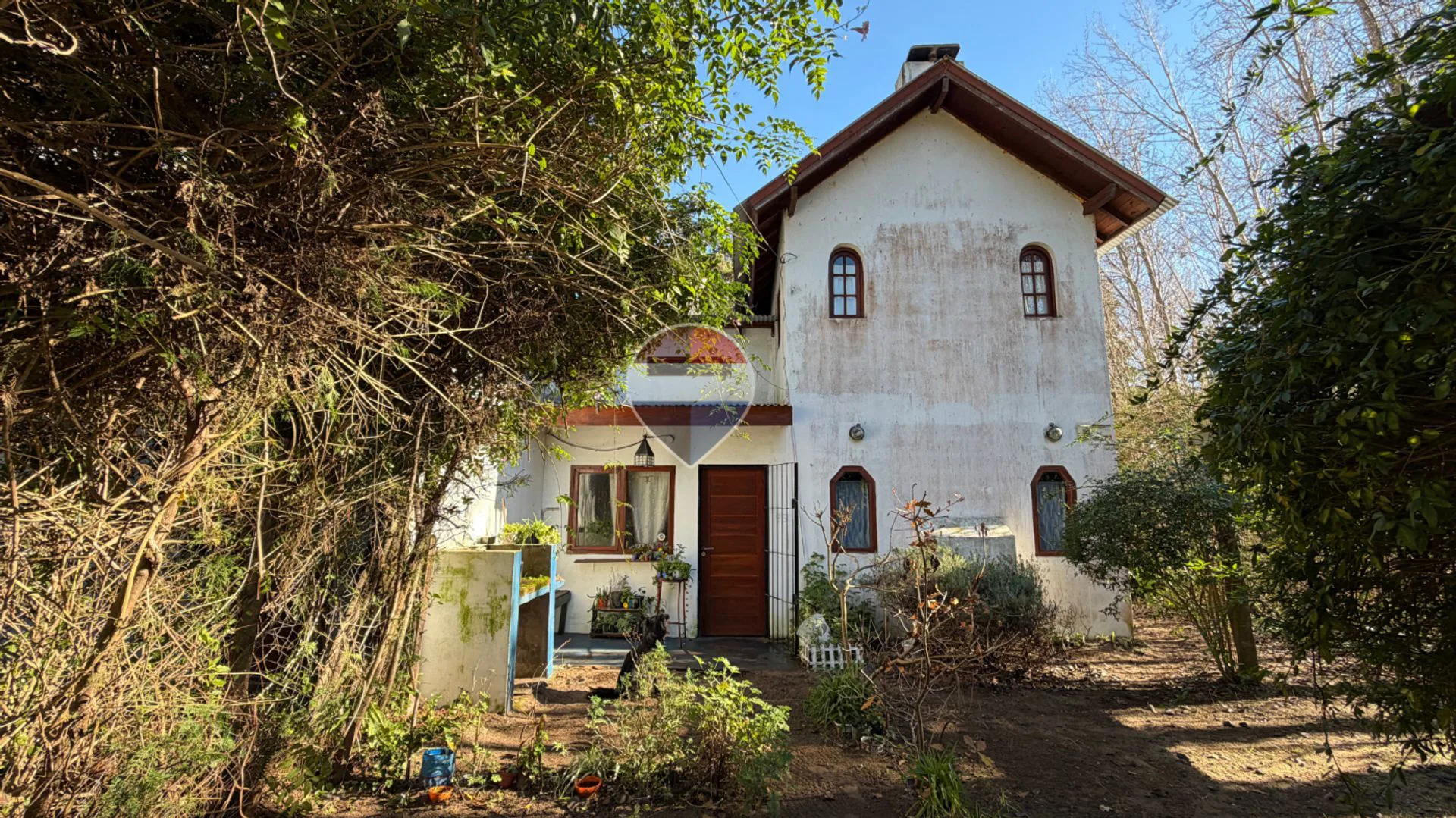 VENTA CASA CINCO AMBIENTES EN MAR AZUL