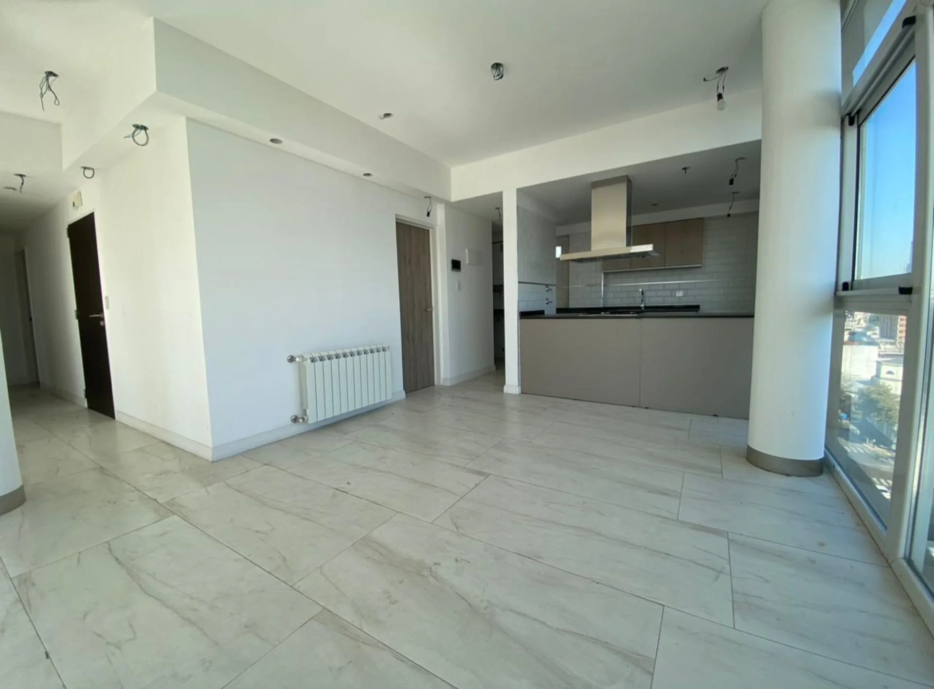 VENTA 3 AMB. A ESTRENAR CON COCHERA - LOMAS CENTRO foto 4