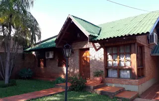 GUIDEK - STASIUK PROPIEDADES VENDE HERMOSA CASA foto 1
