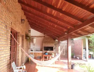 GUIDEK - STASIUK PROPIEDADES VENDE HERMOSA CASA foto 4