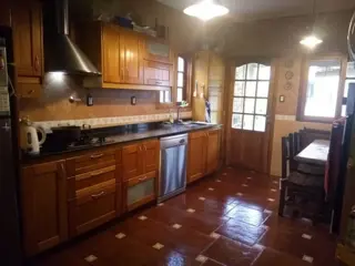 EXCELENTE CASA  6 AMBIENTES -  ITUZAINGO NORTE foto 3