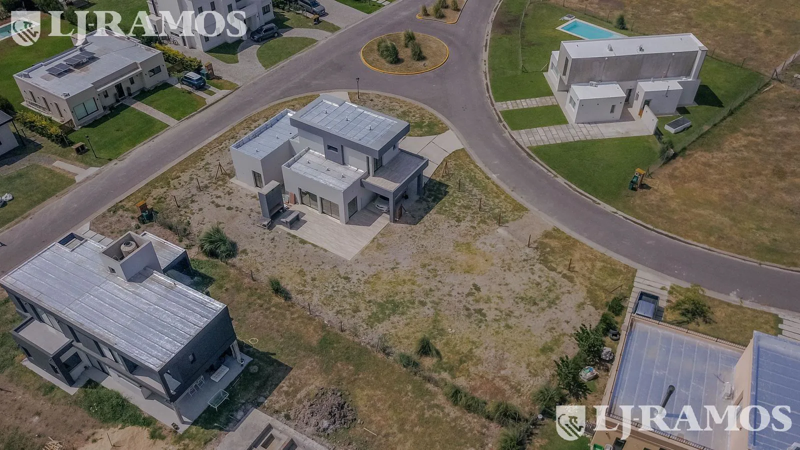 Casa en San Sebastián hermosa ubicación CON VISTA AL AGUA MB foto 3