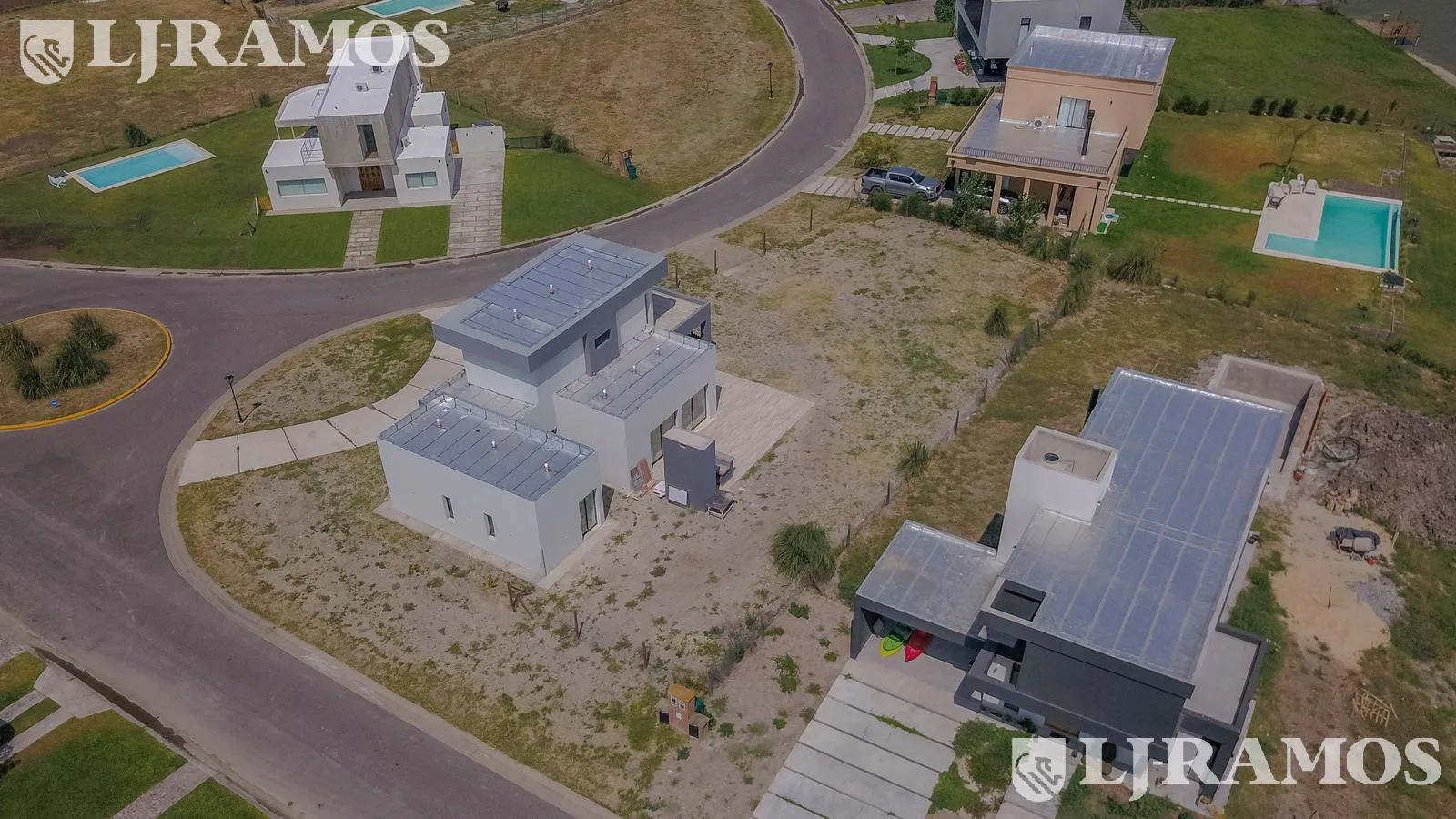 Casa en San Sebastián hermosa ubicación CON VISTA AL AGUA MB foto 4