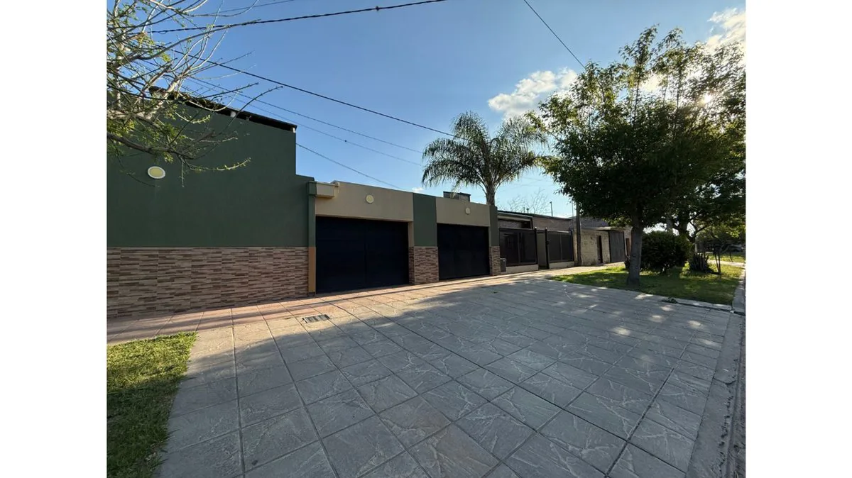 SE VENDE CASA DE CATEGORIA EN SANTO TOMÉ foto 2
